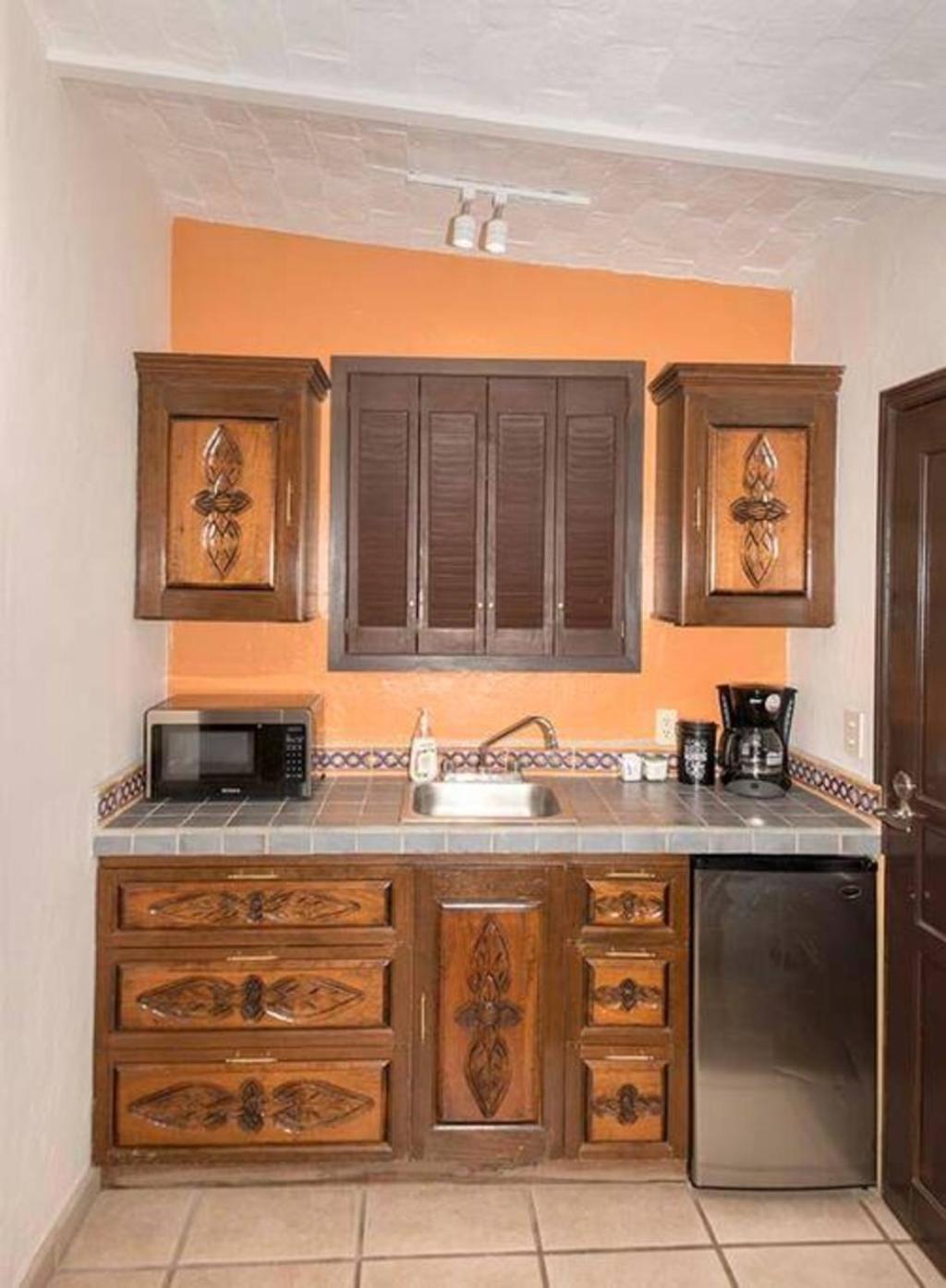 Enjoy Ac In The Queen'S Suite At Inn Ajijic Exterior photo